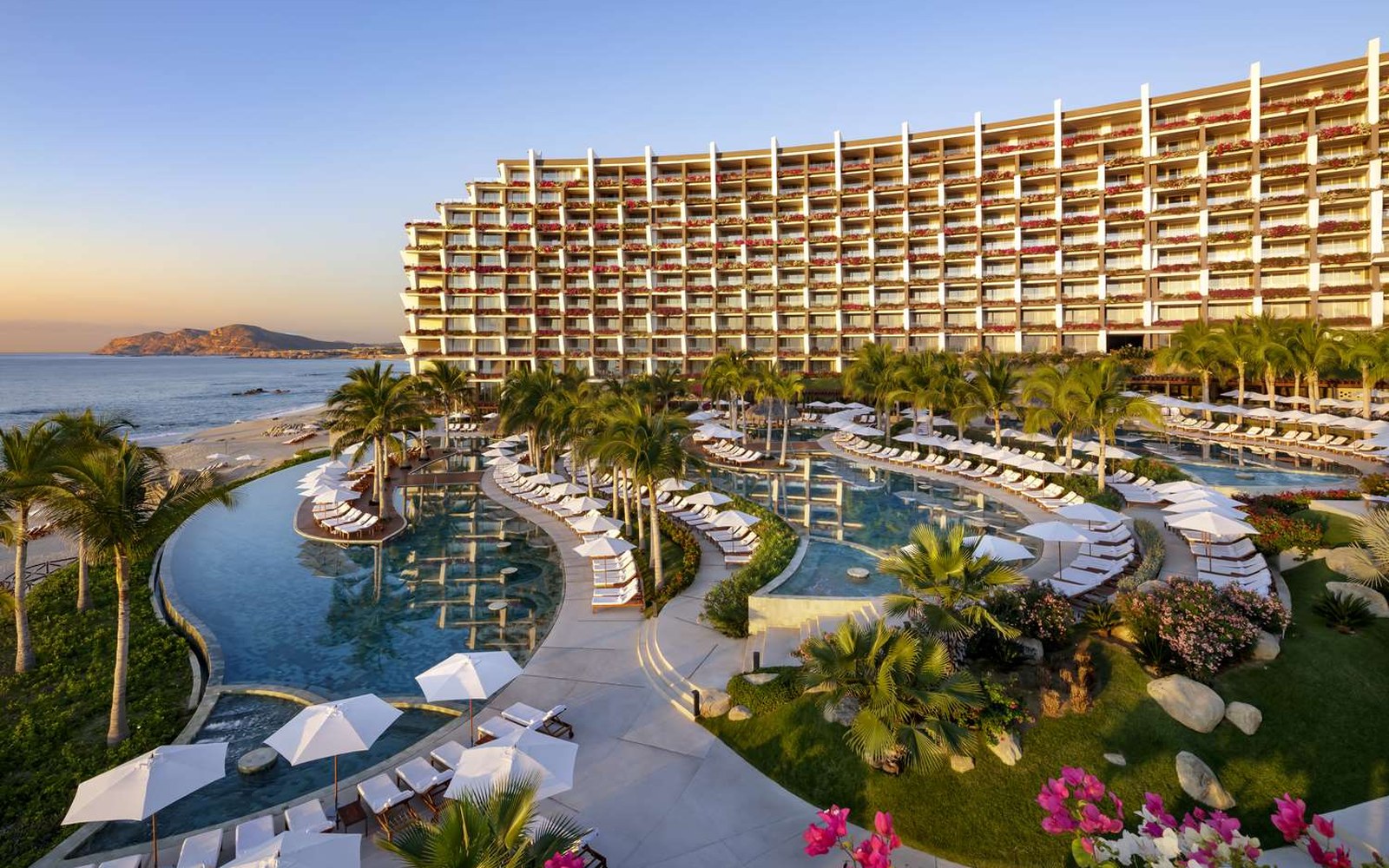 Grand Velas Los Cabos: Make Dinner Part of the Holiday